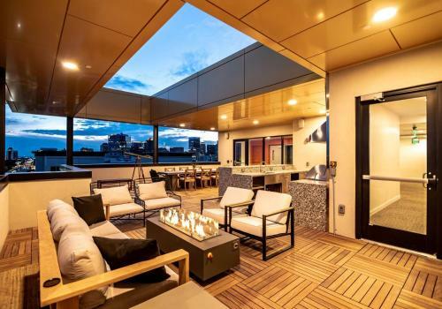 Urban Downtown Apartment With Several Amenities