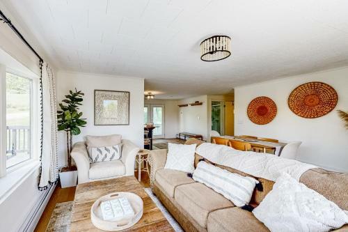 Pleasant Pond Unit B