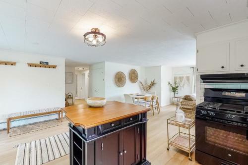 Pleasant Pond Unit B