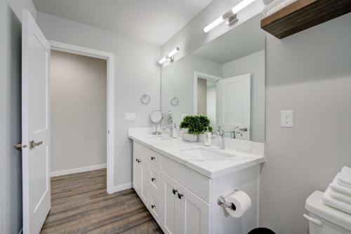 Apartamento Brand New Townhome Rooftop Balcony - Penthouse