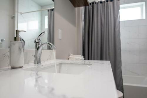 Apartamento Brand New Townhome Rooftop Balcony - Penthouse