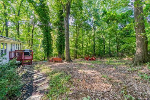 River & Kayak Cottage Deck Grill Fire Pit Wifi