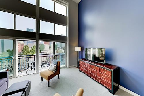 Hotel Belltown Condo Unit 733