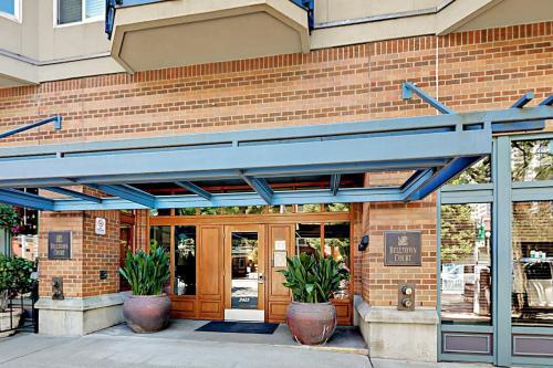 Hotel Belltown Condo Unit 733
