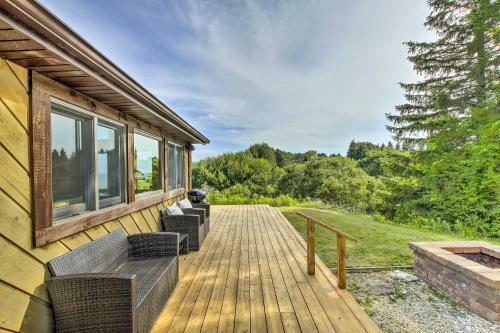 Idyllic Sturgeon Bay Cabin With Fire Pit And View