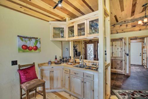 Idyllic Sturgeon Bay Cabin With Fire Pit And View