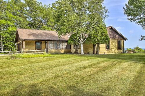 Idyllic Sturgeon Bay Cabin With Fire Pit And View