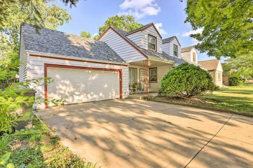 Inviting Whitefish Bay Getaway With Large Yard!