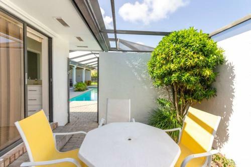 Spacious 3 Bed/2.5bath Miami Home W/ Pool!