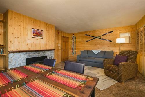 1br Purgatory Townhome 138