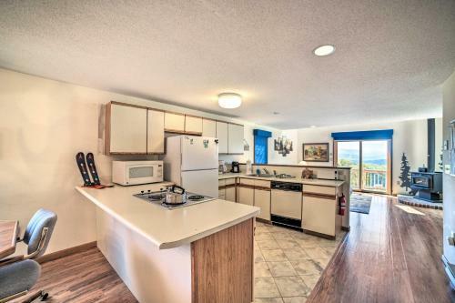 Cozy Campton Townhome With Sprawling Mtn Views