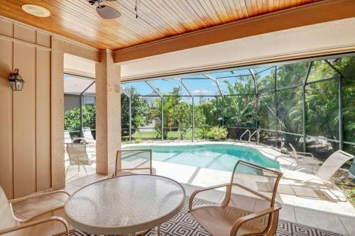 Villa Marco Island Retreat