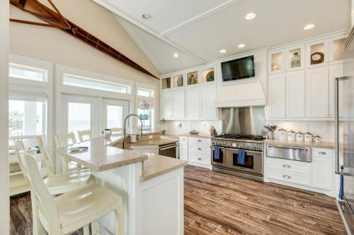 Seaside Luxe