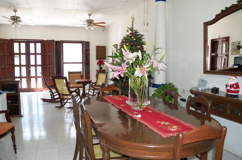 Hotel Casa Blanca