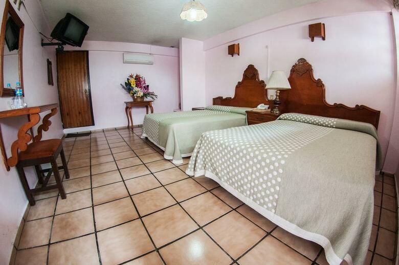 Hotel Michelle
