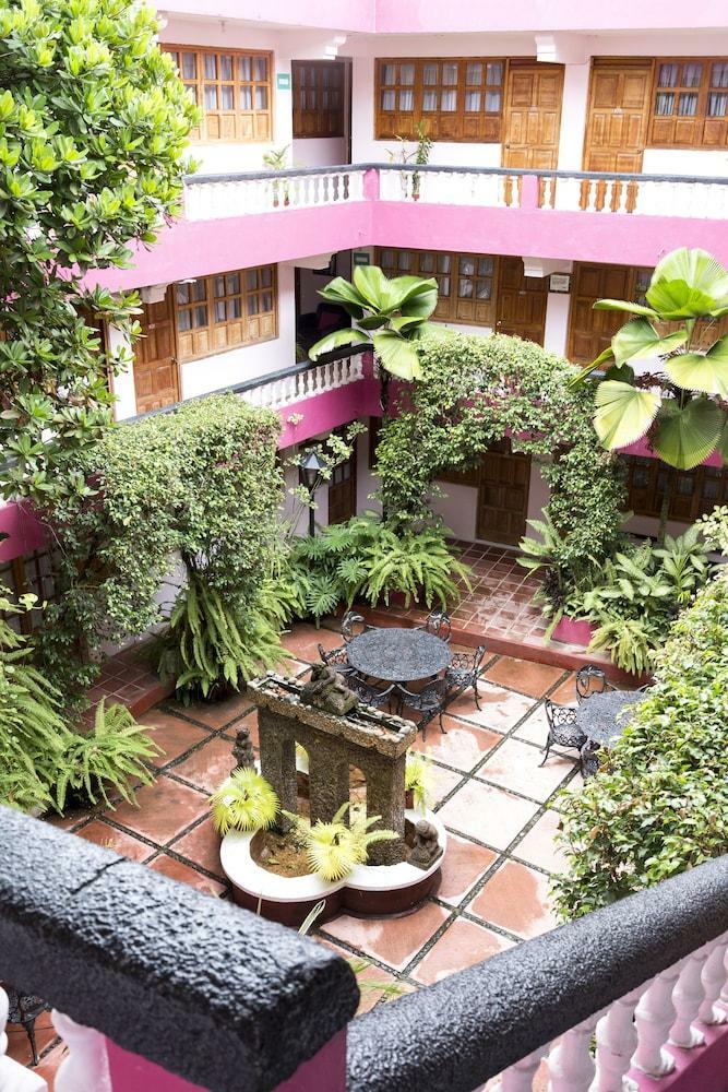 Hotel Michelle