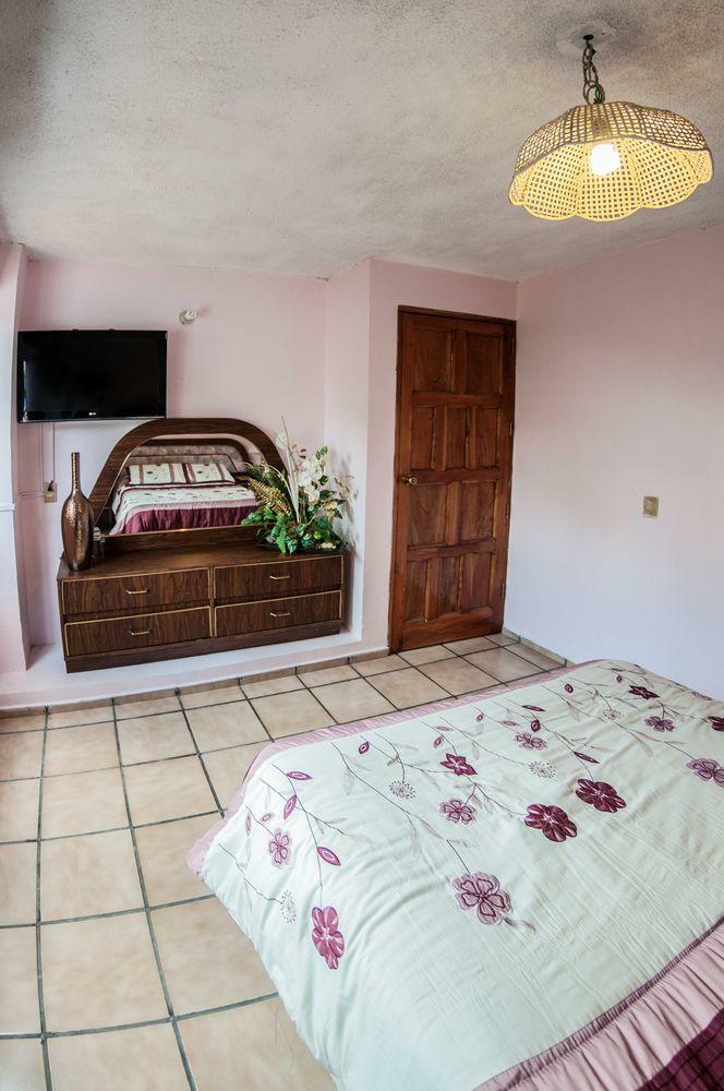 Hotel Michelle