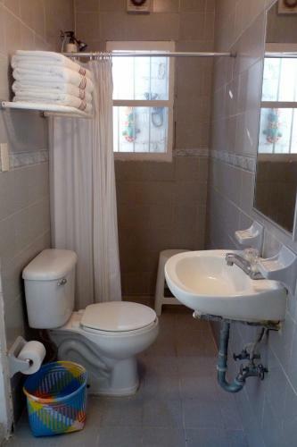 Hostal Casa De La Luz - Guesthouse
