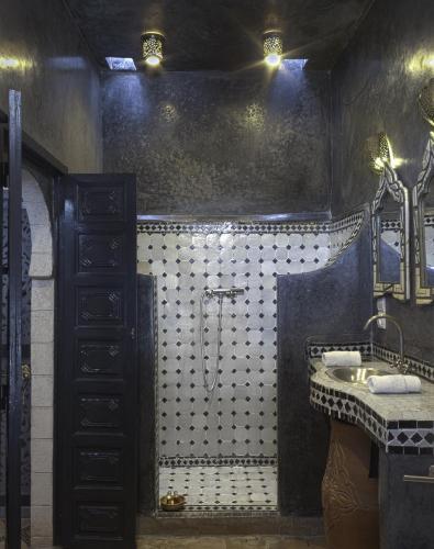 Riad Mala�ka