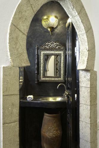 Riad Mala�ka