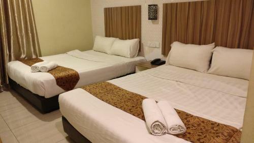 101 Lake View Hotel