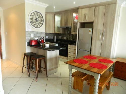 9 Neptune Terrace Beach Apartment