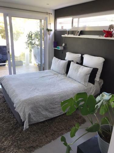 Eezy Breezy Holiday Home