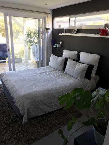 Eezy Breezy Holiday Home