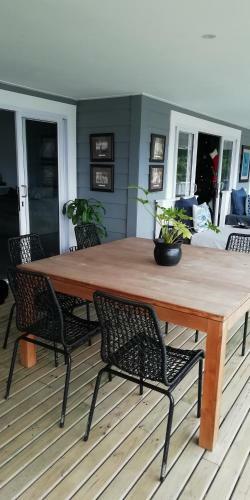 Eezy Breezy Holiday Home