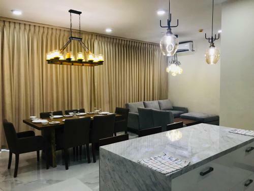 Apartamento Kingsview Residencies -12 A