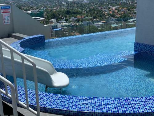 Apartamento Kingsview Residencies -12 A