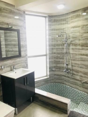 Apartamento Kingsview Residencies -12 A
