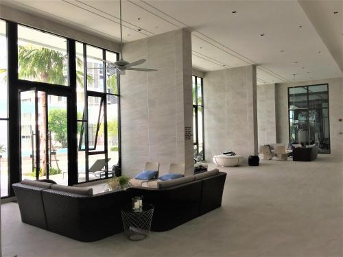 Luxury Beachfront Apartment Aeras
