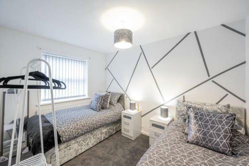 Central Birmingham 3 Bed Spacious 4 Floor Property