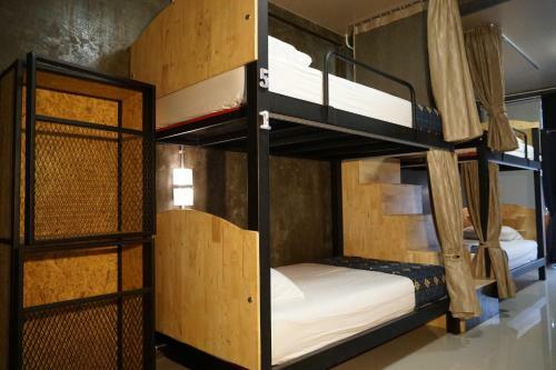 Hotel Club76 Bunk Bed.
