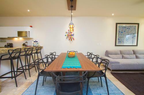 Amazing Ph Apartment And Private Jacuzzy *3bdr Up To 8ppl*