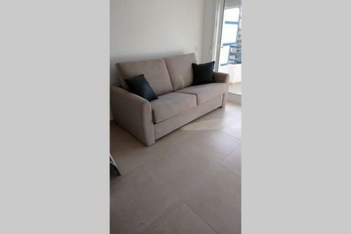 Apartamento Totalmente Renovado En Primera Linea