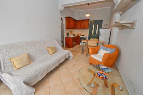 Xenia's Apartments In Alepou