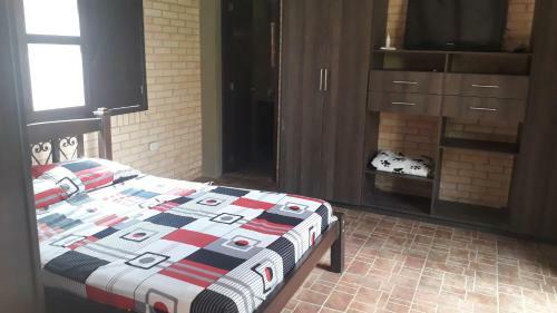 Casa Campestre Con Piscina Y 3 Habitaciones