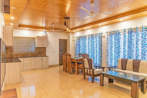 Apartamento 2 Bhk Serviced Apt I Pvt Open Terrace I Kasauli