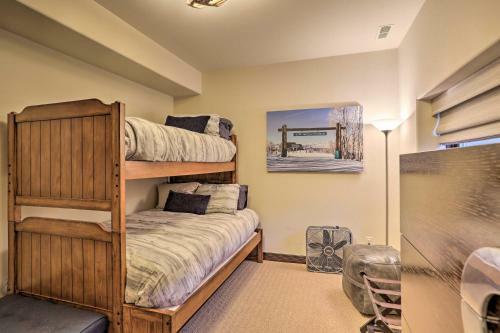 Upscale Edwards Townhome With Hot Tub And Deck!