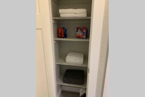 Denver Remodeled Upper Unit With 2 King Beds