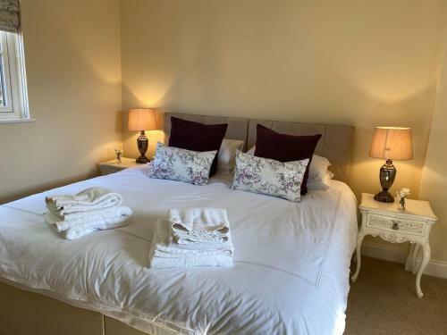Luxury Immaculate Barn In Beautiful Rural Location