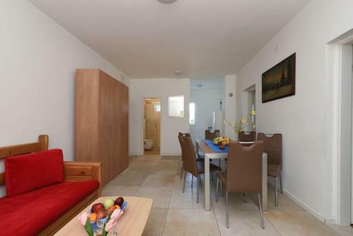 Apartments Bibinje By The Beach