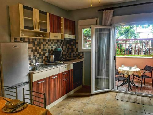 Groundfloor Apartment Nikiti No. 2