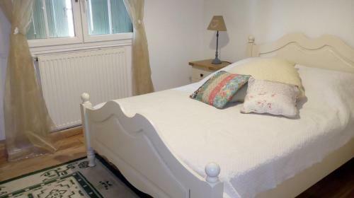 Bed & Breakfast Bnbinb La Cour Enchant�e