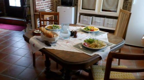 Bed & Breakfast Bnbinb La Cour Enchant�e