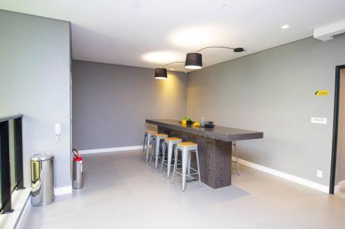 Apartamento Bhomy Rep�blica Design No Centro De Sampa Ar211