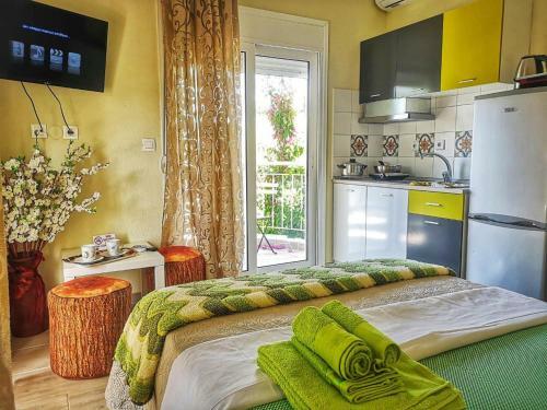 Studio Apartment By The Sea At Spathies Beach