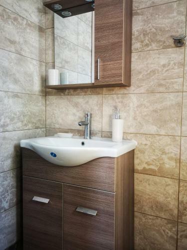 Studio Apartment By The Sea At Spathies Beach